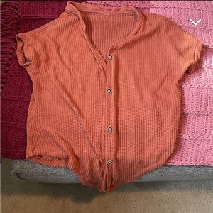 rusty orange short sleeved sweater:)